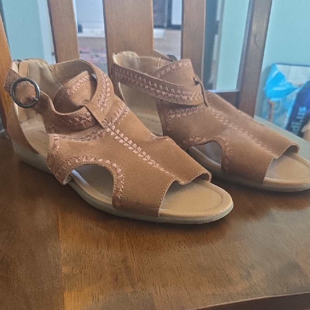 Comfortview Brown Open-Toe Suede Sandals 11WW